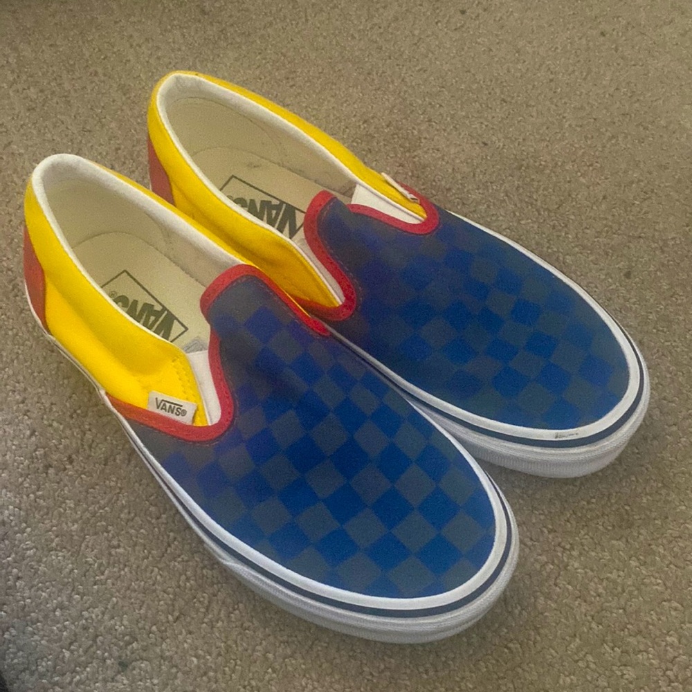 Vans classic slip ons